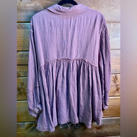 Easel Mauve Button Down Shirt
PTP- 24-26” shoulder to bottom-front 27” Back 29” - Picture 5 of 6